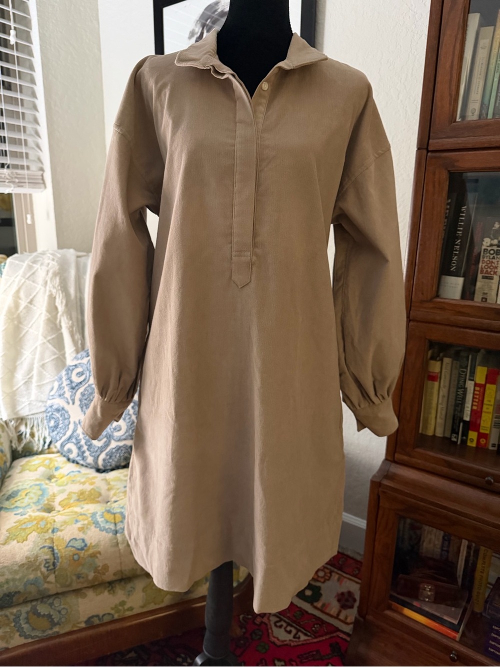 ANN MASHBURN Taupe Beige Long Sleeve Midi Dress
